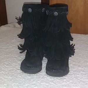 Minnetonka girl boots